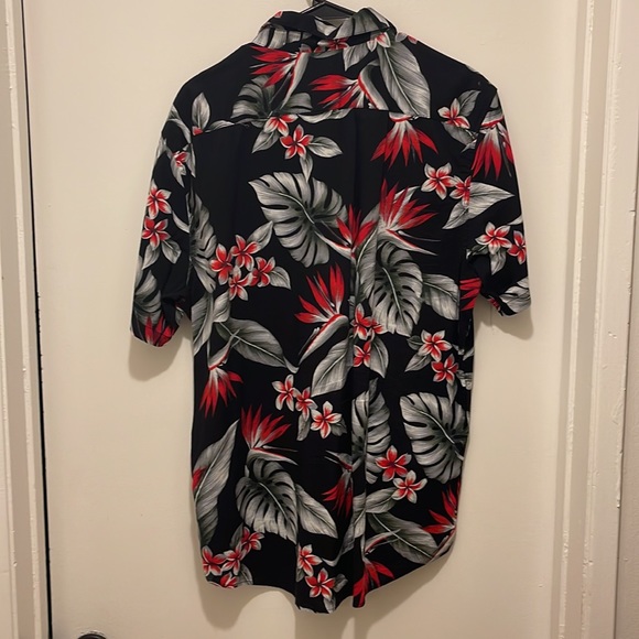 Like new, worn once and dry cleaned - Picture 3 of 3